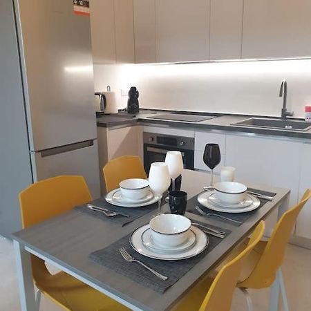 Dimora Di Privacy Fronte Parco E Ospedale Di Monza Apartment Lissone Exterior photo