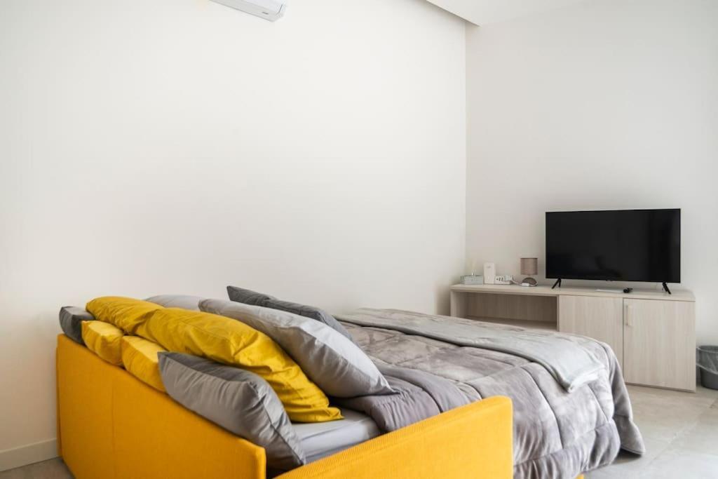 Dimora Di Privacy Fronte Parco E Ospedale Di Monza Apartment Lissone Exterior photo